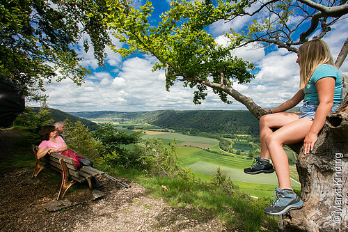 Burgenweg Kinding - Ausblick ins Tal