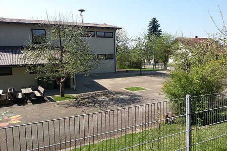 Grundschule Schelldorf - Schulhof