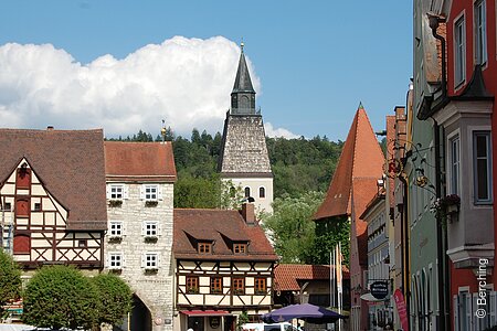 Mittlerer Tor und St. Lorenz Kirche