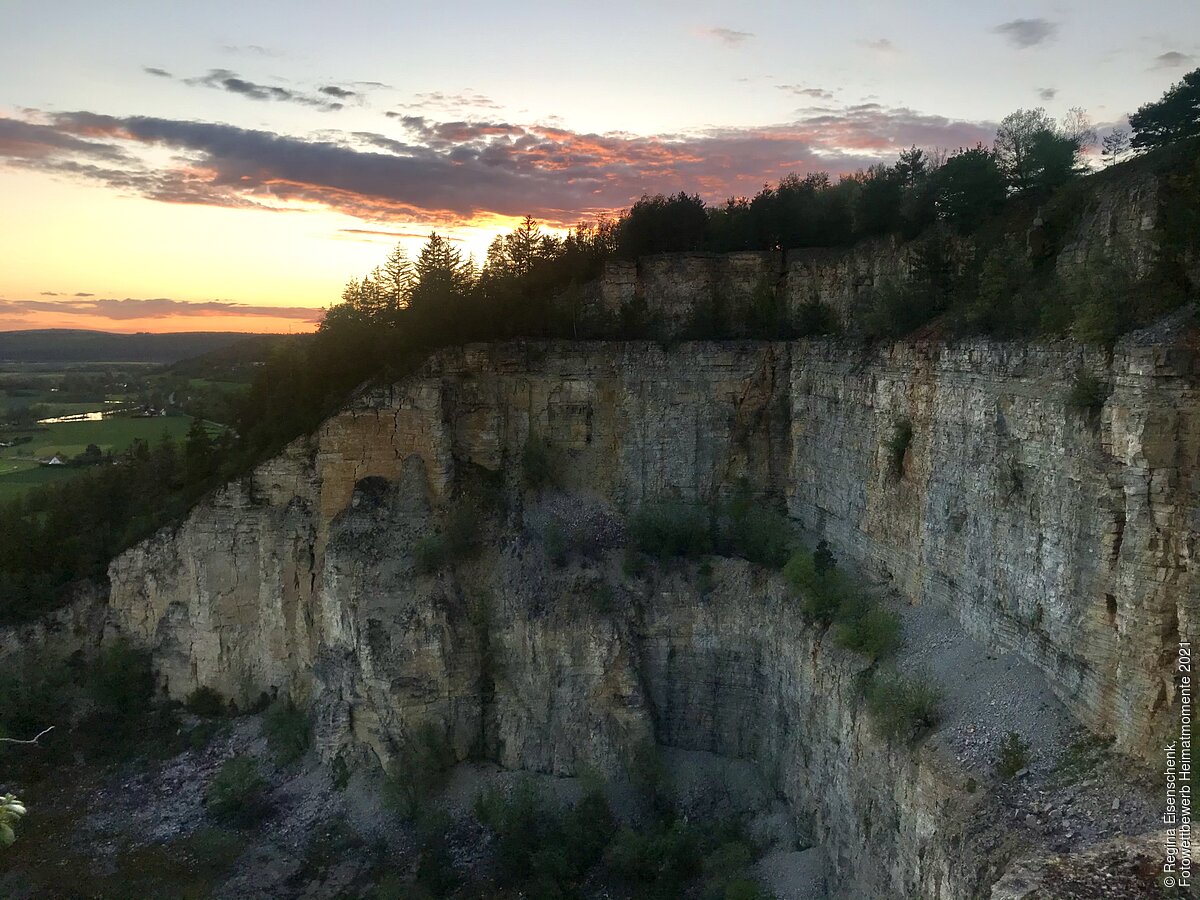 Sonnenuntergang im Steinbruch zwischen Töging und Kottingwörth