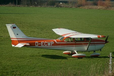 Flugzeug