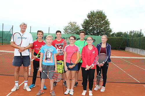 Tennisgruppe im Tenniscenter Neuzell