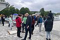 Personengruppen im Freibad Beilngries.