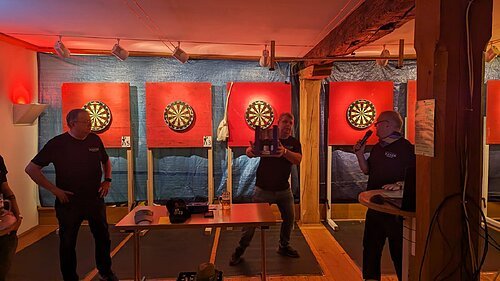 Dartscheiben mit Teilnehmern