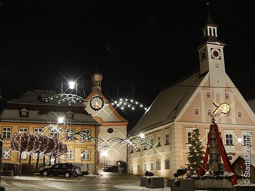 Weihnachtsbeleuchtung Stadt Greding Die Gredinger Altstadt erstrahlt in weihnachtlichem Lichterglanz.
